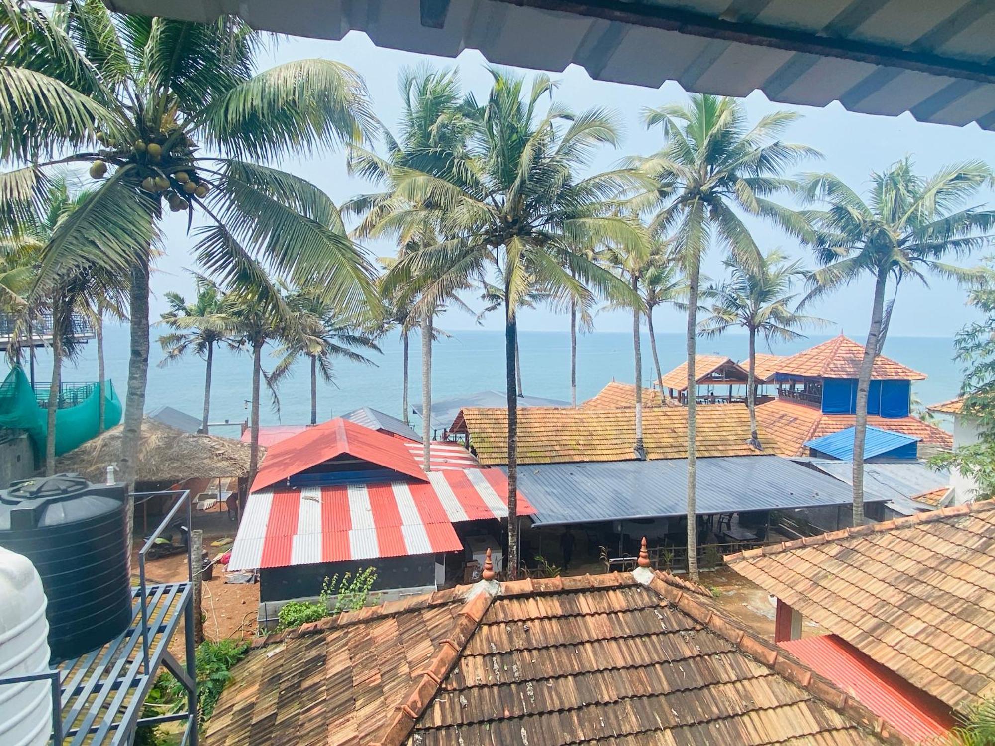 Paradise Inn Beach Resort Varkala Eksteriør bilde