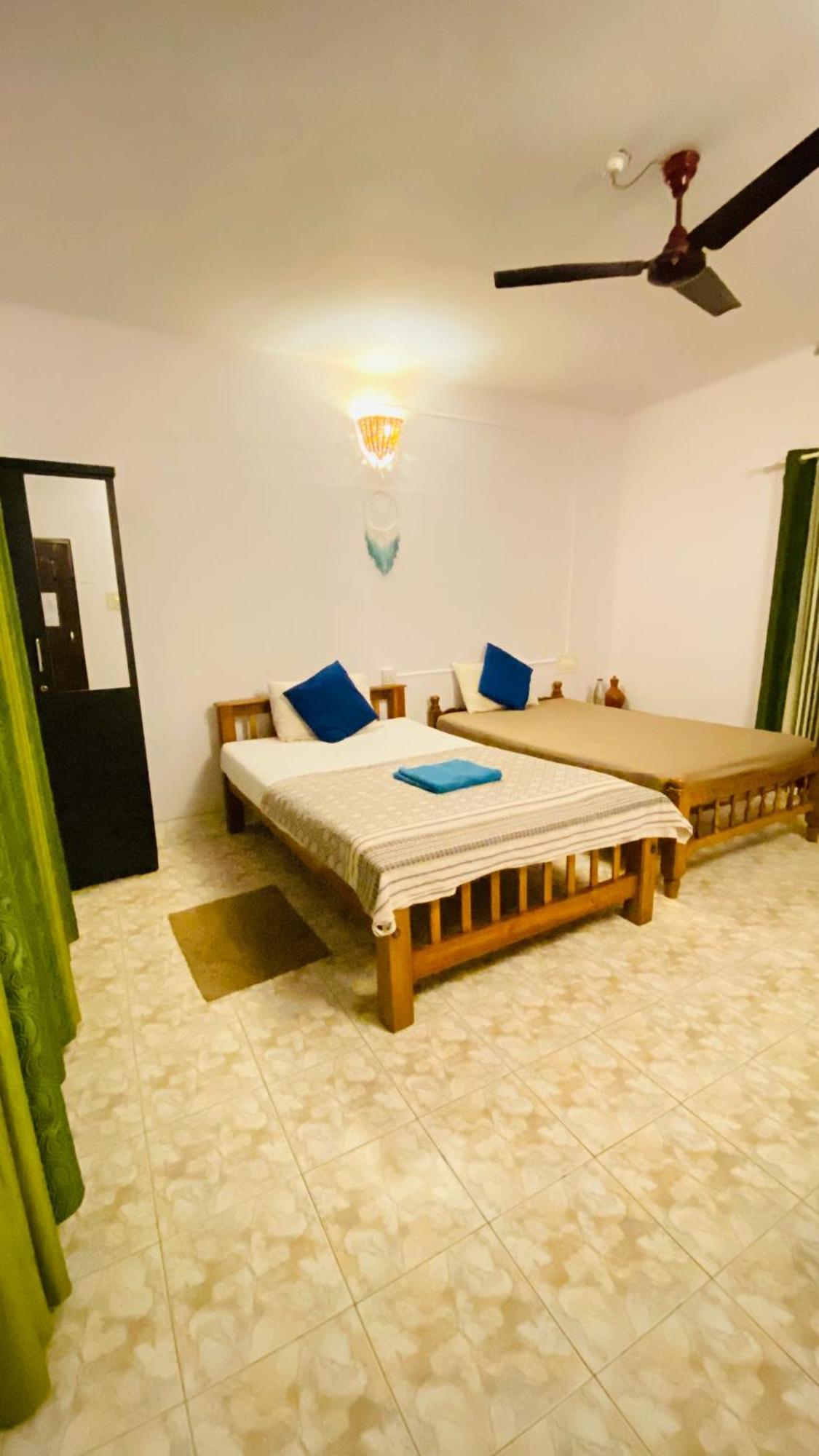 Paradise Inn Beach Resort Varkala Eksteriør bilde